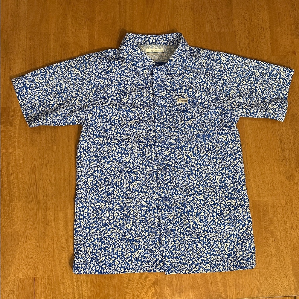 EUC Boys Columbia PFG Blue and White Floral + Swordfish Print Button-Down Shirt